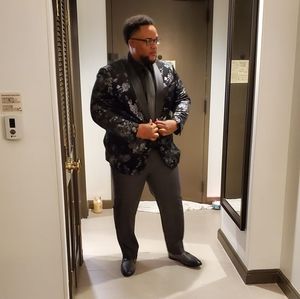 Meet your Posher, Cloyce